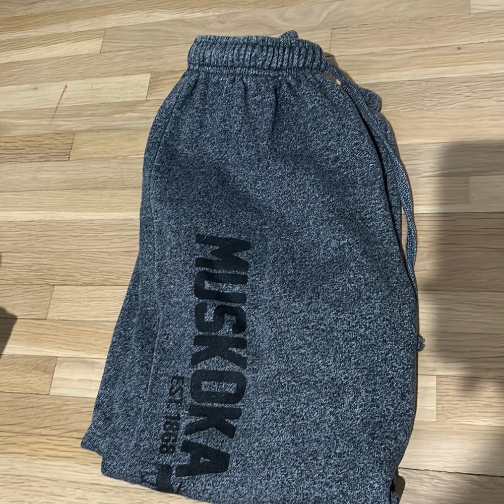 Muskoka sweatpants